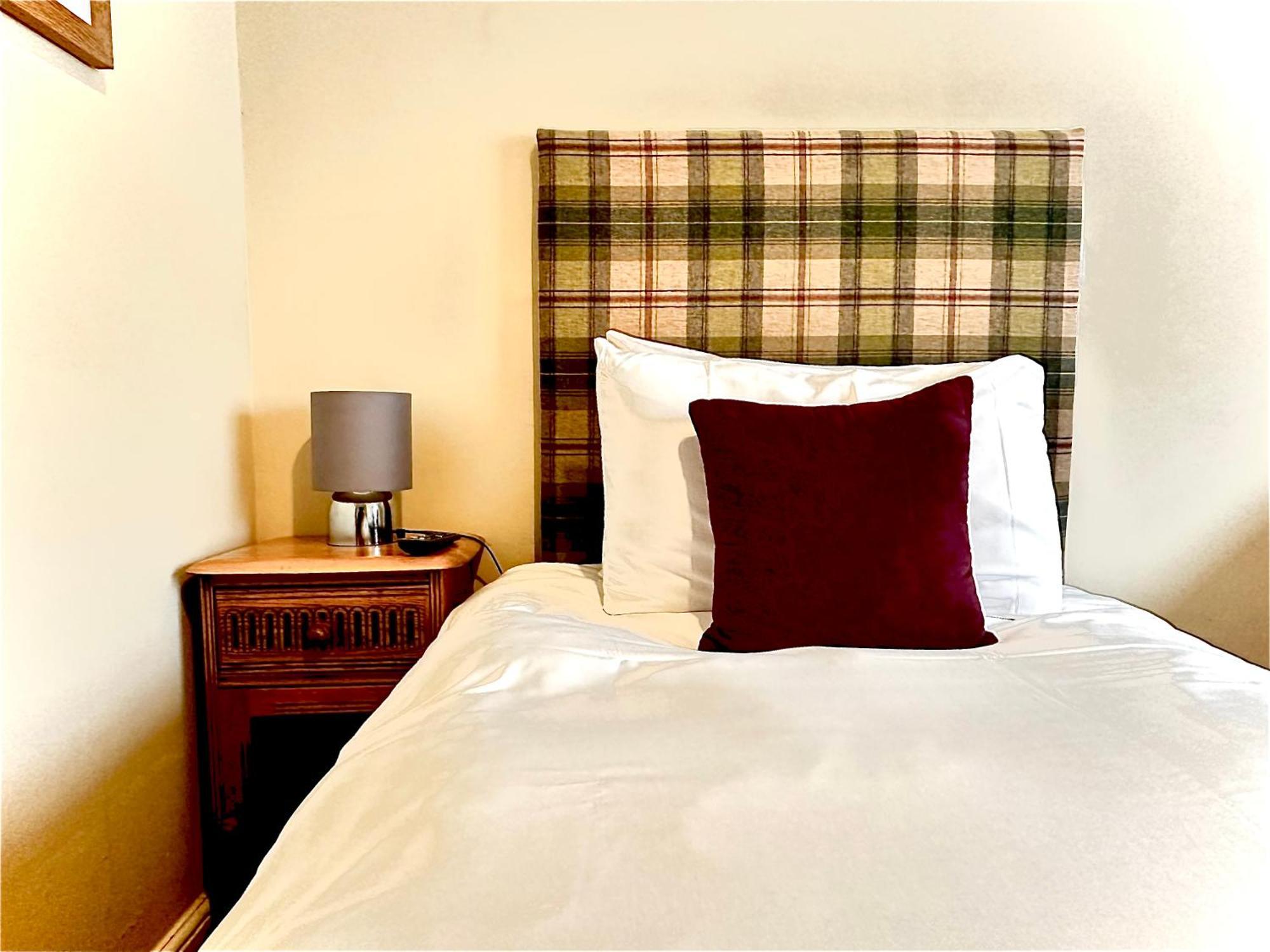 George Hotel & Granary Frome Bagian luar foto