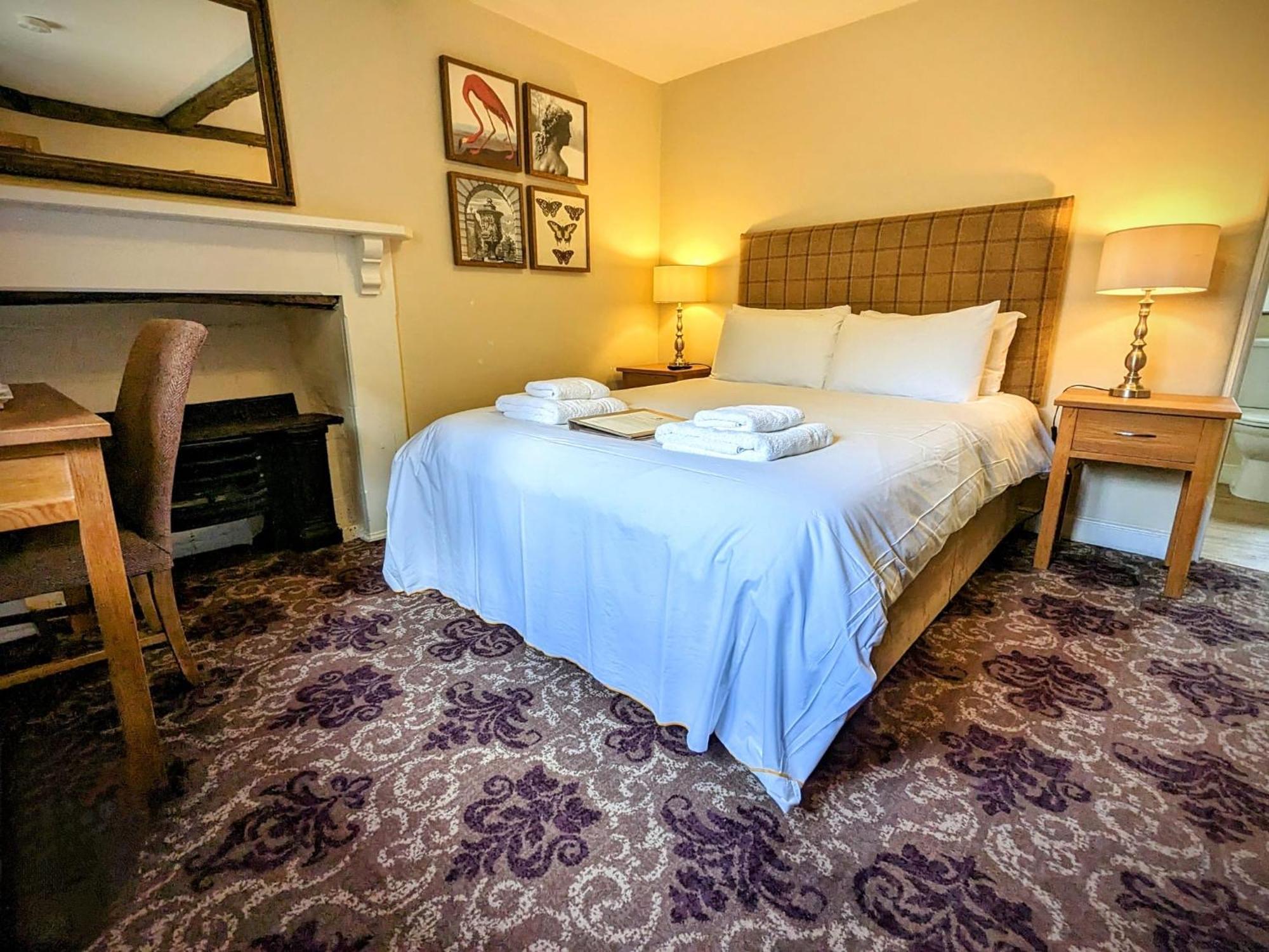 George Hotel & Granary Frome Bagian luar foto