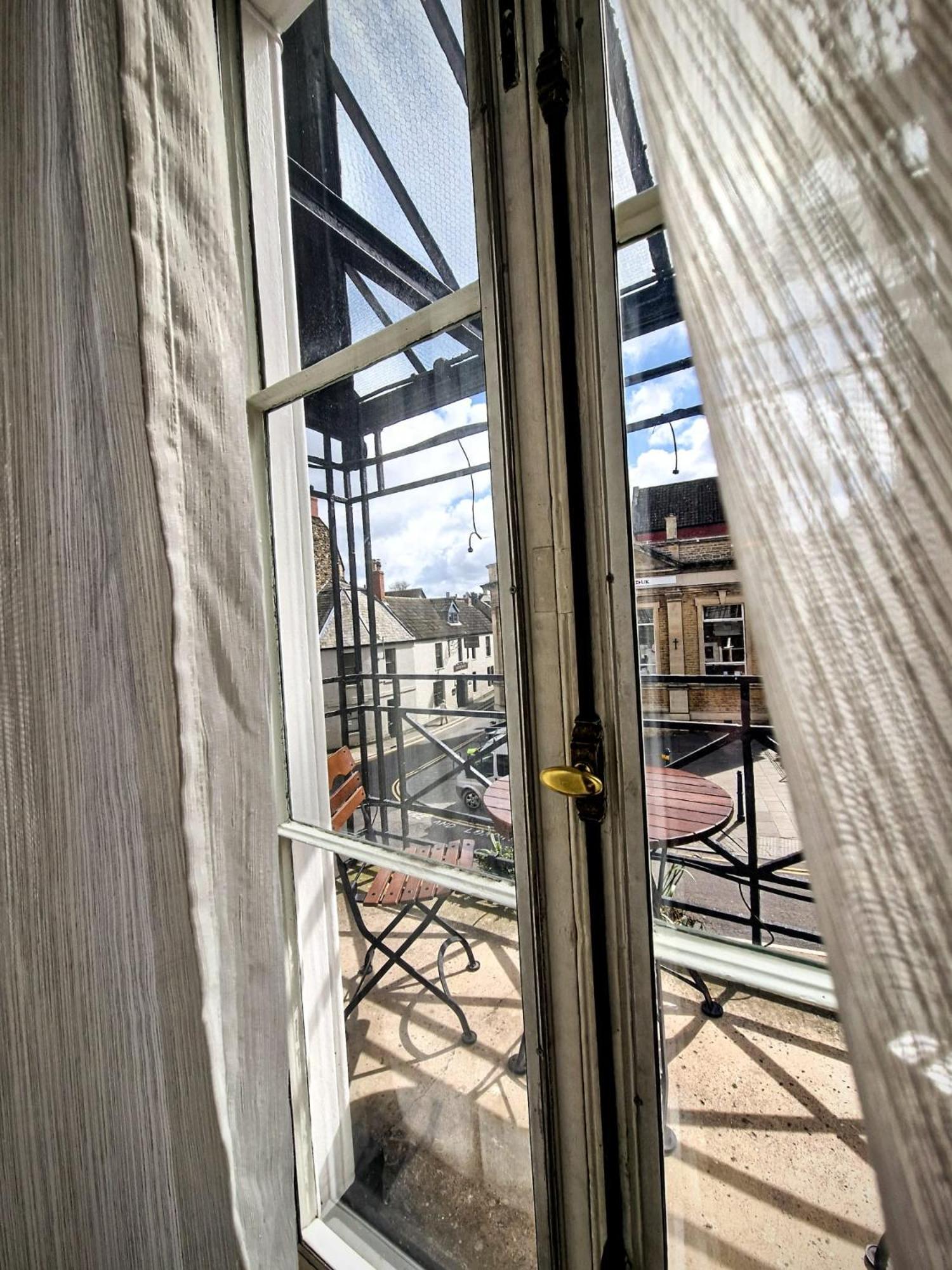George Hotel & Granary Frome Bagian luar foto